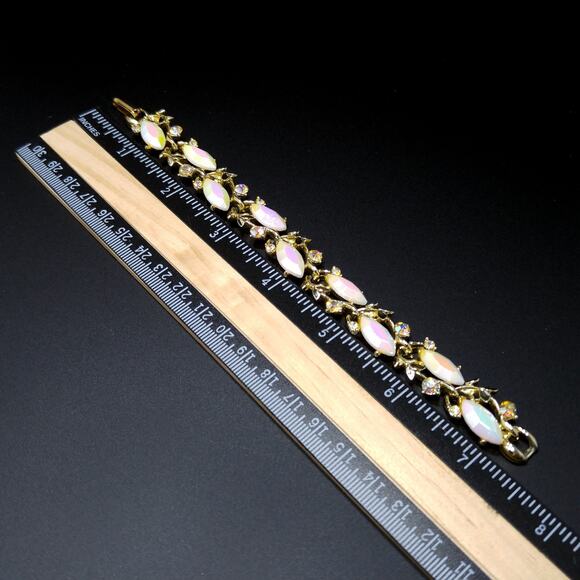 Vintage 1960s Signed White Fire Polished Rhinestone Bracelet - Picture 7 of 10